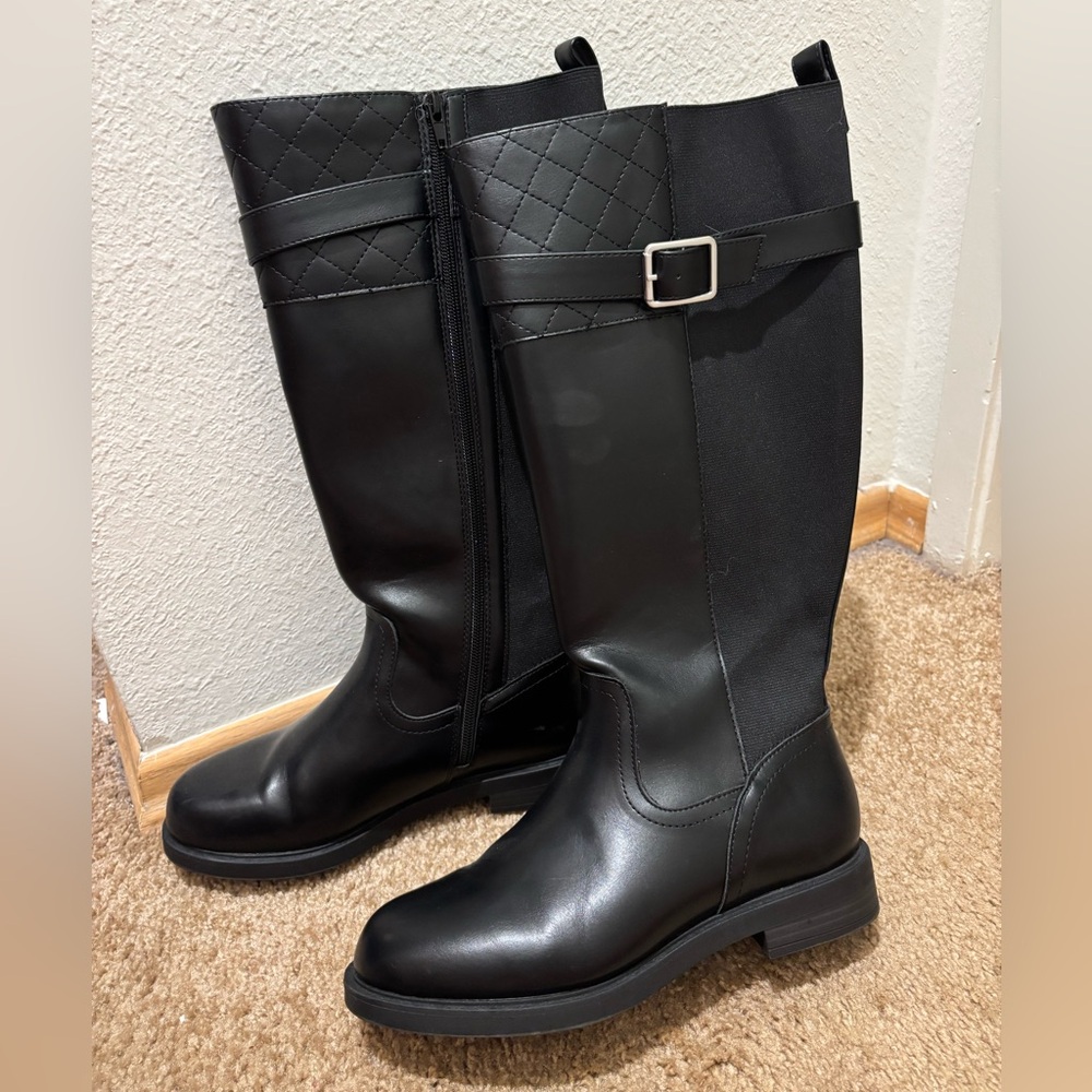 Black Riding style Boots. Size 7 Wide calf
